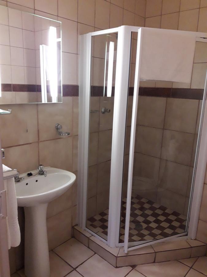 Airport Hotel كيمبرلي المظهر الخارجي الصورة
