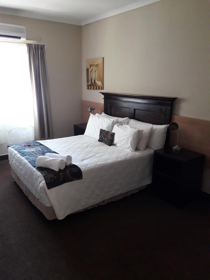 Airport Hotel كيمبرلي المظهر الخارجي الصورة